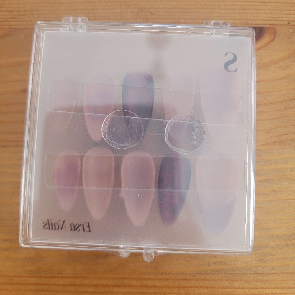 Ersa Press-On Nails - Picture 4 of 4